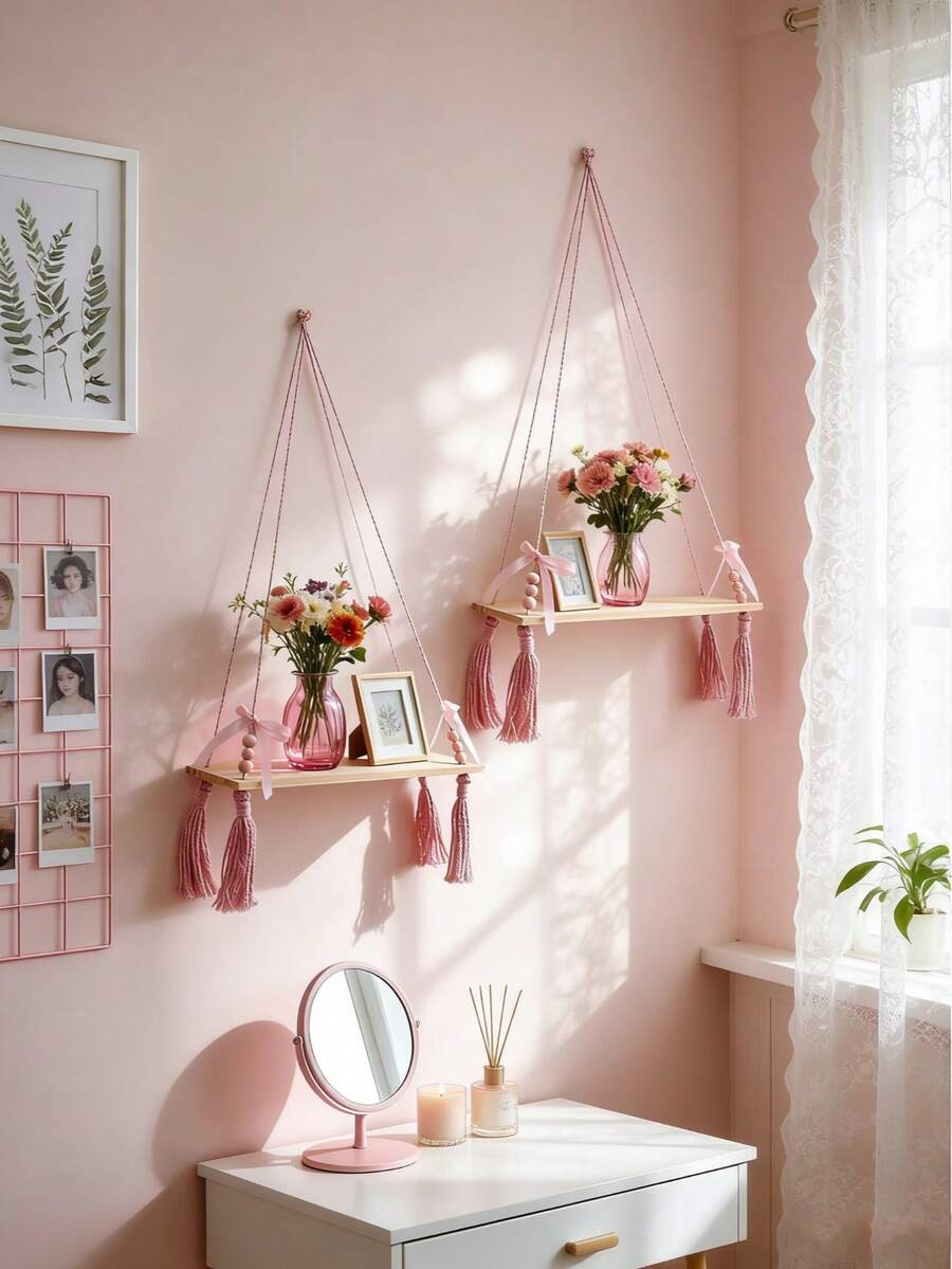 1件/2件装粉色流苏编织悬挂式置物架，串珠流苏绳壁挂式置物架，少女波西米亚风木质悬浮置物架，室内卧室梳妆台客厅壁挂式置物架，时尚绳编悬挂式置物架，可用于摆放植物、照片等装饰，现代波西米亚风悬挂式储物架，多功能粉色丝带装饰置物架，优雅串珠流苏悬挂式置物架，时尚女孩房墙面展示架