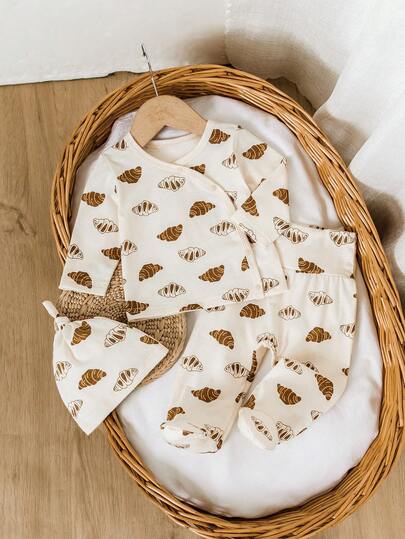 2pcs Baby Boy Cute Bear & Bread Print Long Sleeve Top + Footed Pants Set