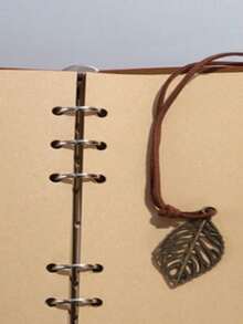 复古皮革笔记本，哑光表面，空白内页 - 硬壳笔记本，金属扣环，螺旋装订