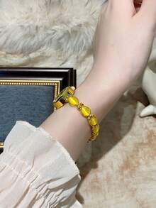 1pc New Fashion Women's Watch, Elegant Triangular Dial, Business Quartz Watch, Suitable For Daily Life, Parties And Banquets - 黃色 - 查看 5