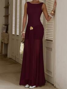 女士性感优雅纯色长裙，露背设计，金属搭扣点缀，褶皱镂空和鱼尾裙摆——完美适用于正式晚宴、婚礼招待会和夏季鸡尾酒会。 - 酒紅色 - 查看 2