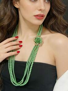 1件多层玻璃珍珠和水钻山茶花长项链，女士时尚毛衣链