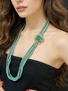 1件多层玻璃珍珠和水钻山茶花长项链，女士时尚毛衣链