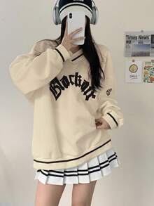 V领套头卫衣，落肩袖设计，饰有刺绣字母图案