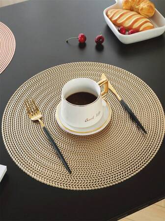 6/8 件装圆形餐垫，适用于酒店和餐厅，PVC 防滑防水桌垫，金银色隔热垫，可水洗，保护桌面，适合婚礼、斋月、派对和家庭厨房餐桌装饰。