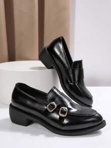 黑色平底乐福鞋，皮革鞋面，套脚式，适合办公室/通勤休闲穿着，圆头，英伦风格，粗跟，百搭，春秋季