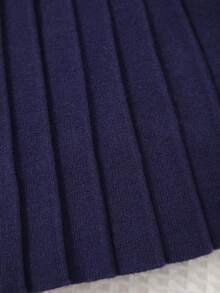 女婴优雅复古运动风小熊图案口袋V领针织开衫+配套纯色百褶裙，甜美可爱，适合外出或聚会。 - 藏蓝色 - 查看 8