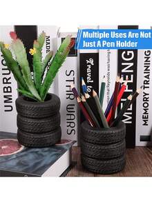 Suporte de Caneta para Escritório com Formato de Pneu Divertido. Este Organizador de Lápis de Plástico é Adequado para Materiais Escolares, Mesas de Escritório, Decorações de Escritório e Presentes de Papelaria. Adequado tanto para Homens quanto para Mulheres, Pode Armazenar Canetas, Lápis, Papelaria, Estojo de Lápis, Nécessaires, Materiais Escolares, Estojos Grandes, Equipamentos de Escritório, Materiais Escolares, Blocos de Anotações, Decorações Fofas, Materiais de Volta às Aulas e Também Pode Ser Dado como um Acessório de Espaço de Trabalho. - Multicolorido - Visão 2