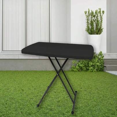 Mesa de servicio con 3 posiciones de altura en 75cm, con patas antiderrape en estructira de acero.