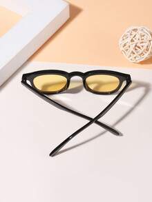 1副男女童（4-7岁）复古圆形轻便时尚眼镜，适合游乐园游玩