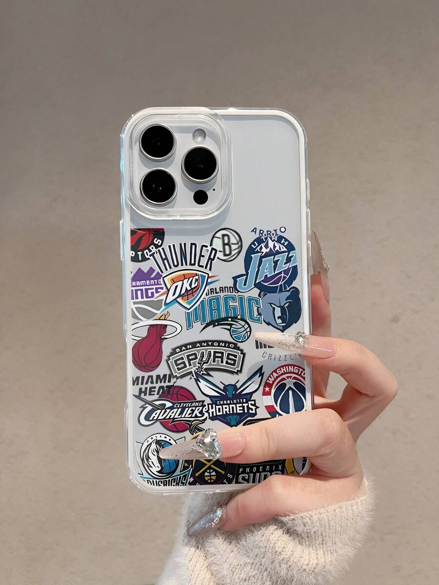 Collage de logos de equipos de la . Esta elegante funda es compatible con los modelos 16, 15, 14 Pro Max, 13, 12, 11, XR y XS Plus. Fabricada en silicona TPU, ofrece protección contra golpes y caídas, además de una sensación superior. Es un regalo ideal para familiares, amigos y seres queridos, y una opción perfecta para Navidad.funda de , funda de 16, Navidad, fundas de , funda de 15, 17 Pro Max, fundas para , funda de 16 Plus, regalos de Navidad, funda de 13 - Blanco - Ver 1