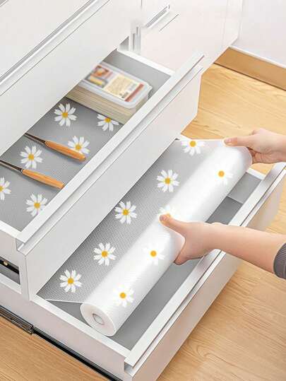 1 Roll Waterproof Non-Slip Plastic Shelf Liner, Daisy Pattern Cabinet Shelf Liner, Adhesive-Free Drawer Mat, Non-Slip Refrigerator Mat, EVA Waterproof Refrigerator Cabinet Liner, High-Quality Adhesive-Free Kitchen Cabinet Drawer Liner, Waterproof Modern Pattern Shelf Paper