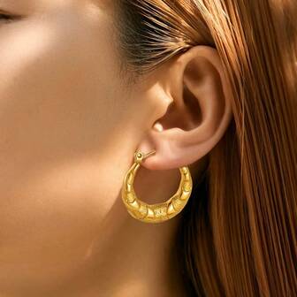 1 Pair Fashionable Textured Hoop Earrings, Classic Versatile Stainless Steel Earrings For Women, 18K Gold Plated Titanium Steel Earrings