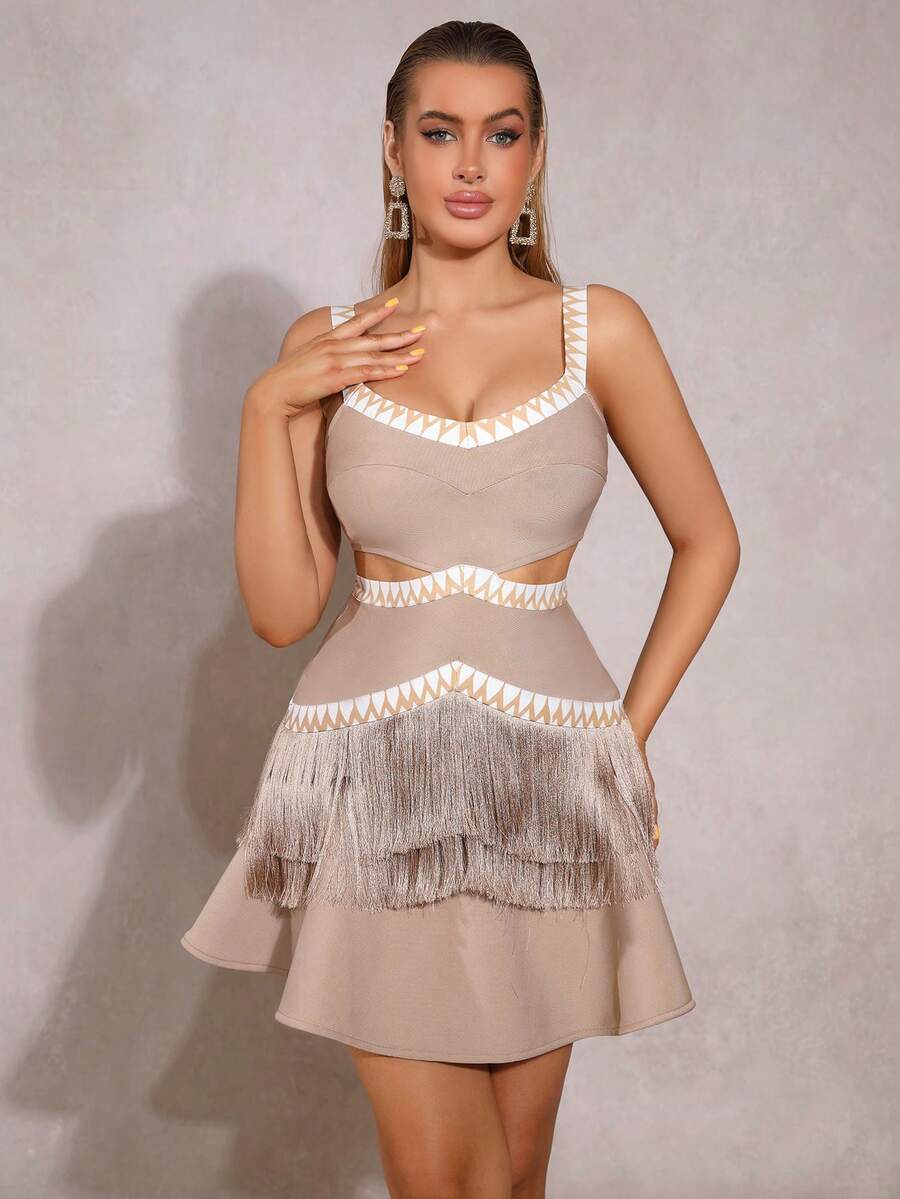 Novo vestido curto feminino com cintura vazada, franjas, decote em V, sem mangas, modelagem justa e saia evasê. Ideal para casamentos, damas de honra, festas de Natal e coquetéis. - Damasco - Ver 1