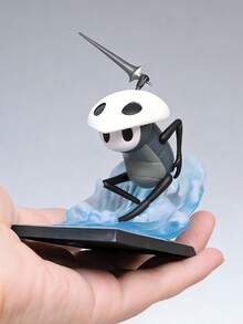 Bộ 3 mô hình nhân vật Hollow Knight, Little Hollow Knight và Quirrel bằng nhựa PVC, thích hợp để trang trí xe hơi/bàn làm việc/nhà cửa, tượng nhỏ bằng nhựa PVC hoặc làm quà tặng/đồ sưu tầm, đồ trang trí, phù hợp để trang trí vỏ máy tính/vườn/bánh kem. - Nhiều màu - Xem 14