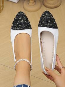 白色布面細紋拼黑金格