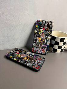 Diseño de póster de collage de cultura pop. Esta elegante funda es compatible con los modelos  16, 15, 14 Pro Max, 13, 12, 11, XR y XS Plus. Fabricada en silicona TPU, ofrece protección contra golpes y caídas, además de una sensación superior. Es un regalo ideal para familiares, amigos y seres queridos, y una opción perfecta para Navidad.funda de ,  funda de  16, Navidad,  fundas de , funda de  15,  17 Pro Max, fundas para , funda de  16 Plus, regalos de Navidad - Negro - Ver 7