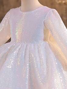 Chiếc đầm dài tay cổ tròn đính sequin lấp lánh quyến rũ này rất phù hợp cho các bé gái mặc trong những dịp quan trọng, chẳng hạn như đám cưới phù dâu, tiệc sinh nhật, biểu diễn sân khấu và các lễ hội quan trọng khác. - trắng - Xem 6