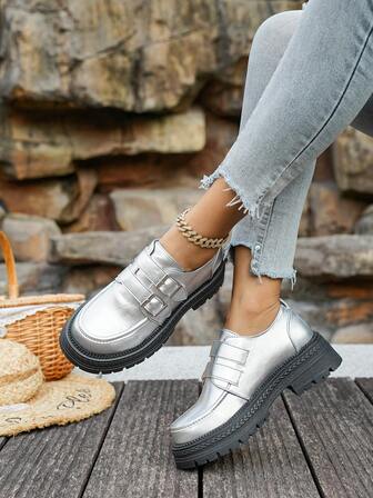 Zapatos de tacón con plataforma, decoración de hebilla de metal, patchwork, tacón grueso, puntera impermeable, moda de bajo escote, zapatos de cuero, tacones de cuña de suela gruesa para mujer