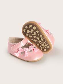 秋季婴儿蝴蝶结公主鞋，适合0-1岁女宝宝，柔软舒适透气，不易脱落，是学步鞋的理想之选。