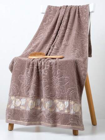 1pc Lightweight 100% Cotton Bath Towel, Khaki Color With Jacquard Rose Flower Pattern, Rectangular 70*140cm For Adults Swimming Bathing Wrap, Or 34*74cm Hand Towel, 34*34cm Handkerchief, Quick Dry Absorbent Soft, Suitable For Bathroom, Kitchen, Travel, Holiday Gift, Gym, Beach, Hotel, Salon, Outdoor