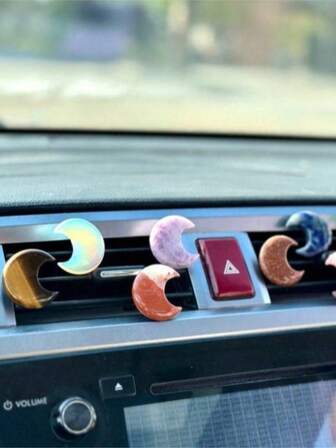 Clip de ventilación con cristales de luna, ambientador de coche, accesorio de coche, accesorio de coche para mujeres, ambientador de coche para mujeres, cristales de cuarzo, ambientador de coche, clips de ventilación. Cada uno tiene diferentes características, como forma, características, patrones, etc. Los fenómenos aleatorios son normales.