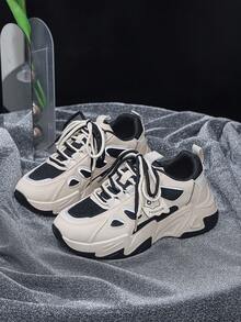 New Fashionable Women Casual Sports Shoes - Black - View 1