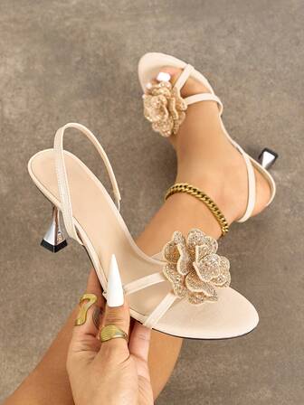 Women's High Heel Shoes, Fashionable And Elegant For Parties, Outdoor Events, And Formal Occasions. Features Rose Flower Decor, Soft Stone-Textured Material, Ankle Strap Design, Comfortable And Luxurious Apricot Color Suitable For Dresses, Formal Wear, And Cocktail Parties.