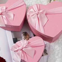 1个粉色/红色心形礼盒，蝴蝶结心形包装盒，花卉盖礼品派对包装盒，适用于婚礼订婚礼物、情人节礼物、生日派对礼物、婚礼回礼包装盒 - 彩色 - 查看 4