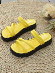 Sandalias planas con tiras cruzadas para mujer, sandalias de verano de moda - Amarillo - Ver 2