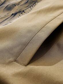 Áo khoác nam phong cách đường phố in hình tượng Nữ thần Tự do, kiểu dáng thường ngày, có khóa kéo, họa tiết chân dung khắp áo, thích hợp mặc ngoài vào mùa xuân thu, tay dài, phù hợp cho mặc hàng ngày, đi chơi, đi học, tụ họp bạn bè. Có thể dùng làm quà tặng cho bạn trai và bạn bè. - màu nâu - Xem 7