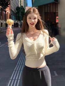 女士镂空波浪V领针织毛衣上衣，秋季设计，系带长袖，春季白色 - 白色 - 查看 3