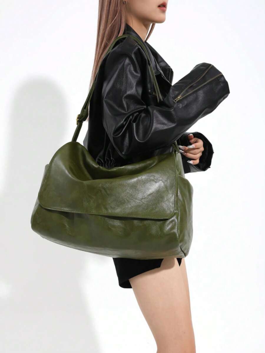 1个复古皮革斜挎包，大容量单肩包，纯色手提包（请放置于通风处1-3天以散去材质气味）