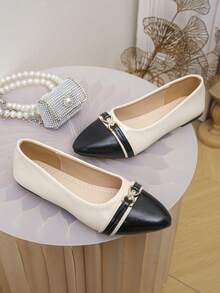 女士平底鞋，尺码 35-45，优雅纯色时尚金属链条舒适平底鞋，适合办公室和户外穿着，春秋季新款百搭撞色 PU 一脚蹬鞋 - 米色拼黑色PU - 查看 8