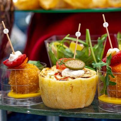 200/100/50/10 Pcs Bamboo Fruit Skewers, (Multiple Sizes Available) 9cm Mini Skewers, For Appetizers, Fruits And Desserts, Suitable For Outdoor Picnics, Parties And Birthdays