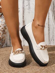 女士链条印花PU皮革金属链条乐福鞋，适合派对和休闲场合，四季皆宜 - 白色 - 查看 1