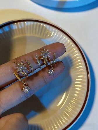 Elegant Star-Shaped Earrings – Vintage Rhinestone Design, Gold-Tone Alloy, Perfect For Weddings And Daily Wear, Star Motif Rhinestone Earrings, Holiday Gift