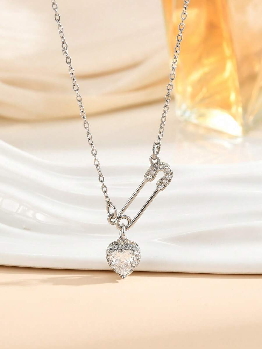1pc Copper Alloy Cubic Zirconia Heart Shaped Brooch Necklace, Fashionable Luxury Accessory For Daily, Party, And Date Wear - Heart-shaped Pin - View 1