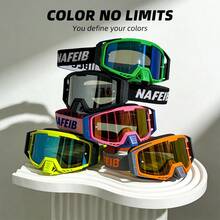 1副装新款滑雪镜，加厚海绵有效防护强光和紫外线，冬季防寒防风，多种颜色可选，男女时尚，适合户外运动和单板滑雪。