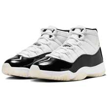 Air Jordan 11 Retro 'Gratitude / Defining Moments' White Black Metallic-Gold Sneakers Men CT8012-170 - 彩色 - 查看 3