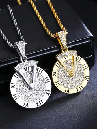 1件 2026新款男士项链，欧美流行跨境嘻哈镶钻旋转罗马钟吊坠项链，适合家庭节日生日礼物，批发时尚个性长款不锈钢毛衣链吊坠，情侣日常佩戴