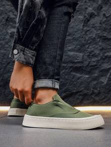 Green Men's Shoes, Men's Casual Sneakers, New Fashion Sneakers, Comfortable, Lightweight, Versatile Canvas Shoes Men's Slip-On Shoes - Green - View 6
