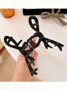 1pc Women's Solid Color Autumn/Winter Bow Ribbon Velvet Hollow Big Hair Clip, Bow Hair Claw Suitable For Thick And Thin Hair, Elegant Sweet Fashion For Campus, Party, Ball, Daily Wear Women Hair Accessories Casual Hair Clutch - Black - View 2