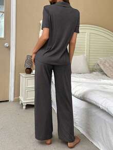 Soft And Skin-Friendly Button-Down Top And Pants Stylish Loungewear Pajama Set - 紅木色 - 查看 2