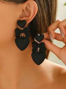 1 Pair Personalized Earrings, Valentine's Jewelry For Women, Customizable With Your Name, Black Heart Shaped Earring Pendant, Suitable For Daily Wear And Parties, Alloy Material, Laser Engraved Letters, Wedding Party Accessory, Valentine's Day Gift, Mother's Day Gift - Multicolor - View 4