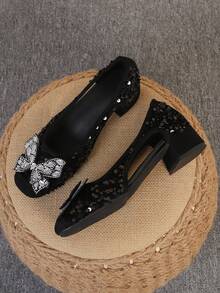 Hollow Black Sequins (with Bow-shaped Heart-shaped Diamonds)