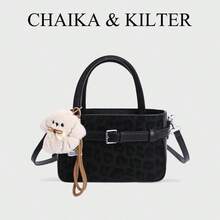 1 chiếc túi xách nữ CHAIKA & KILTER bằng da PU màu trơn, túi tote thời trang có hai quai xách, dây đeo vai có thể điều chỉnh, khóa kéo, phù hợp cho đi chơi hàng ngày, hẹn hò, đi làm (Kèm mặt dây chuyền) - màu đen - Xem 11