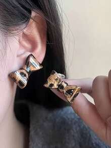 Pendientes de lazo de acrílico con estampado de leopardo, de moda, minimalistas y personalizados, adecuados para el uso diario y el transporte de las mujeres en otoño/invierno - Multicolor - Ver 3