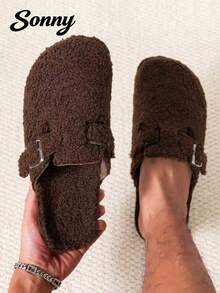 صوف الحملان بني غامق