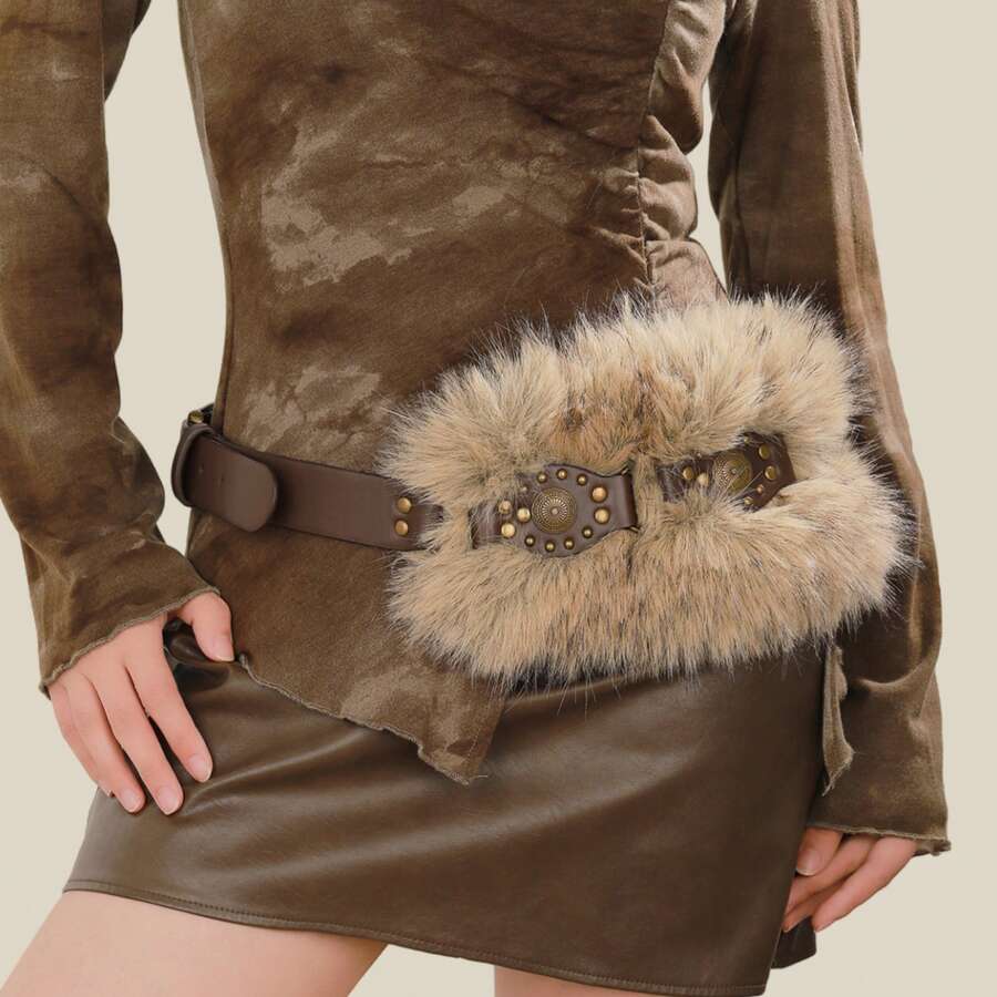 1 Pc 2026 Festive Y2K Retro Edition Women's Boho Western Faux Fur Waist Belt - Adjustable Slimming Versatile Brown PU Leather Accessory, Featured With Vintage Brass Rivets, Exaggerated Fluffy Faux Fur Decoration & Intricate Engraved Metal Emblem, Ideal For Christmas Celebration New Year Gathering Parties Halloween Western Cowboy Outfits Dresses Jeans, Perfect For Y2K Retro Fans Boho Western Aesthetic Lovers Fashion-Forward Women - Black - View 1
